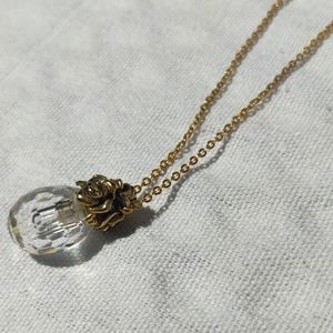 Avon gold chain acrylic tear drop necklace